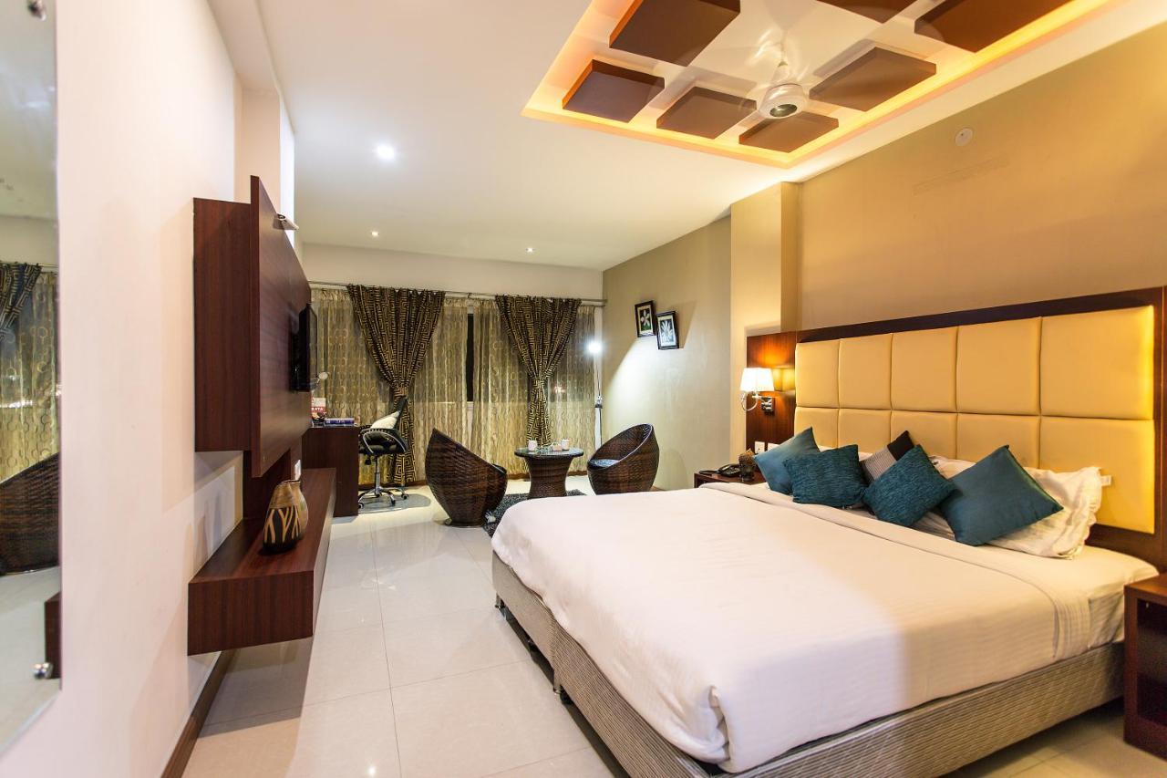 Rajmahal Inn Mysore Exterior photo